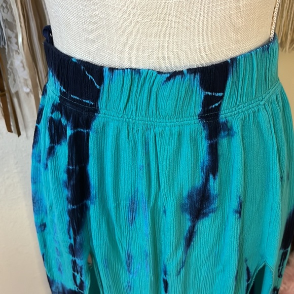 Turquoise Tie Dyed Maxi Skirt With Double Front Slits & Elastic waist by Windsor - Picture 4 of 8